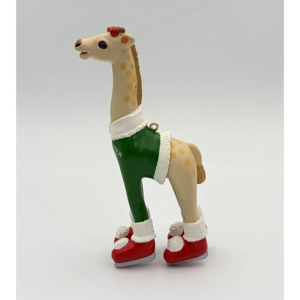 1993 Hallmark Keepsake Ornament Daughter Giraffe Ice Skater Bendable QX587-2 VTG